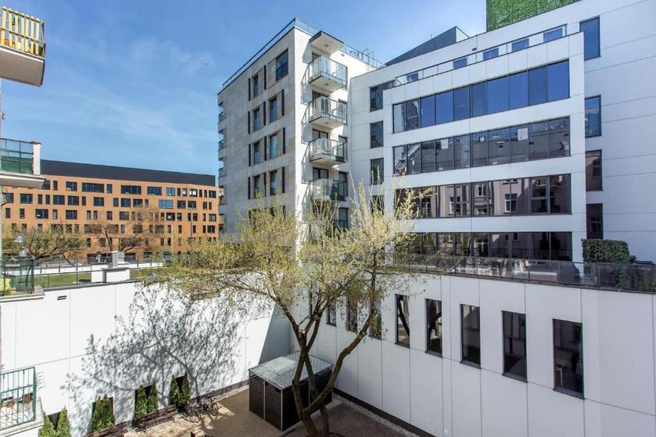 Center/golden Apartments/s20a Warschau