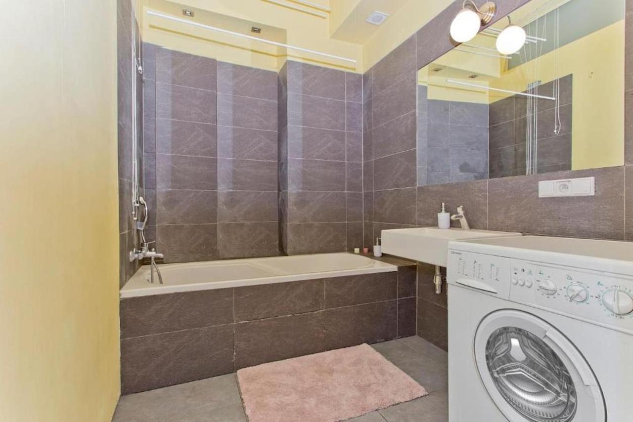Center/golden Apartments/s20a Butas *